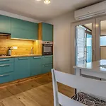 Lona By Guide פרוי