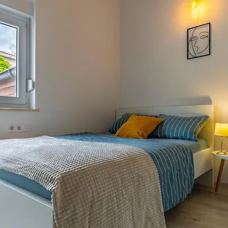 Lona By Guide 빌라