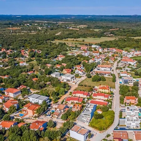 Vila Lona By Guide *