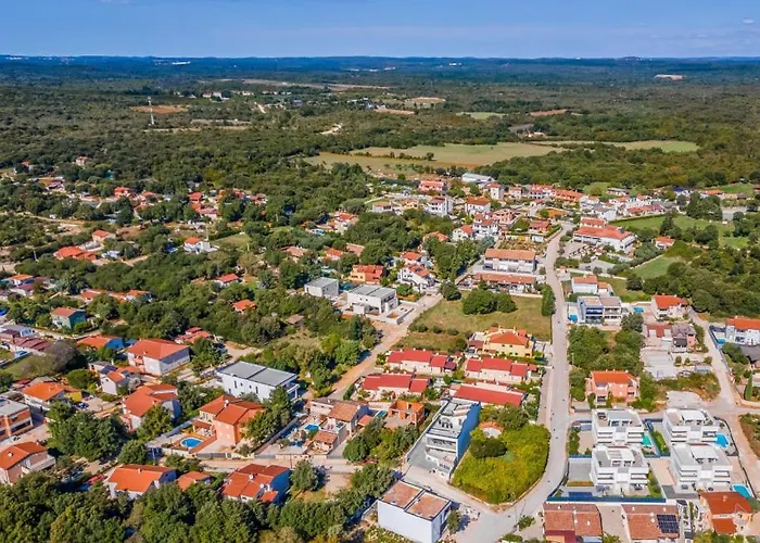 Villa Lona By Guide *