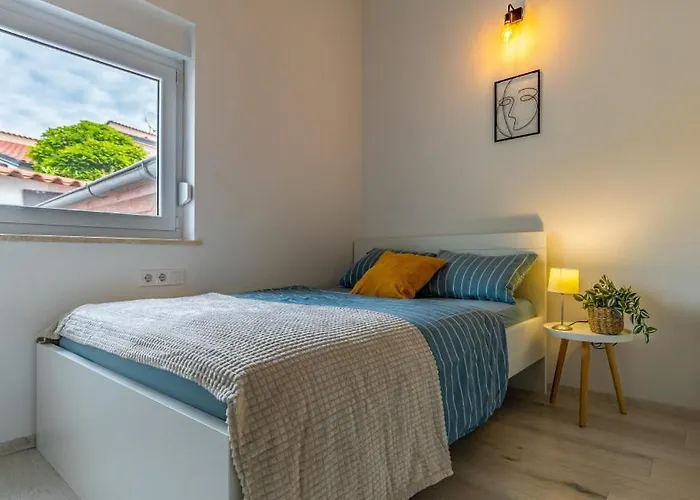 Villa Lona By Guide Peroj